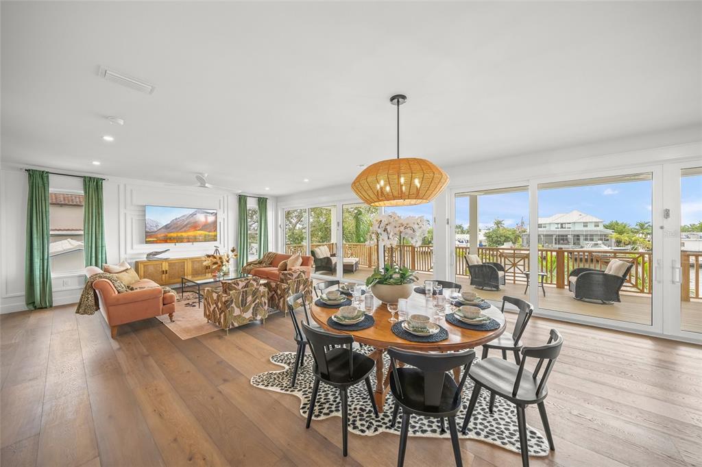 Holmes Beach, Florida, 34217, United States, 4 Bedrooms Bedrooms, ,6 BathroomsBathrooms,Residential,For Sale,1989554