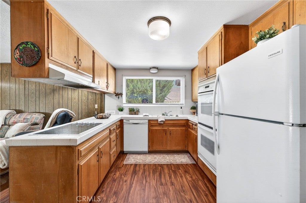 Redlands, California, 92373, United States, 4 Bedrooms Bedrooms, ,2 BathroomsBathrooms,Residential,For Sale,2048890