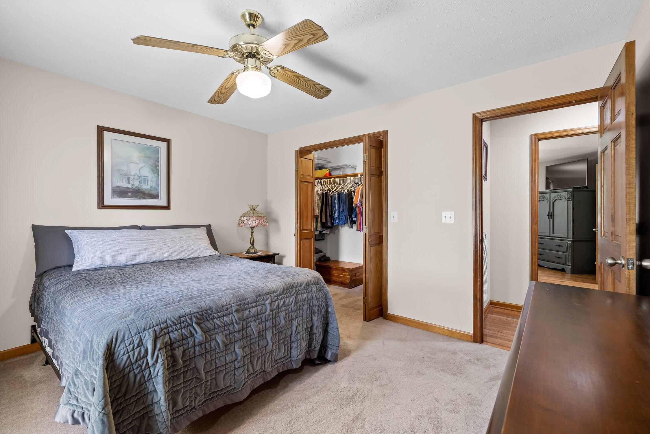 Ringgold, Georgia, 30736, United States, 6 Bedrooms Bedrooms, ,4 BathroomsBathrooms,Residential,For Sale,1927456