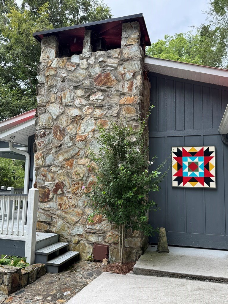 Murphy, North Carolina, 28906, United States, 2 Bedrooms Bedrooms, ,2 BathroomsBathrooms,Residential,For Sale,1930975