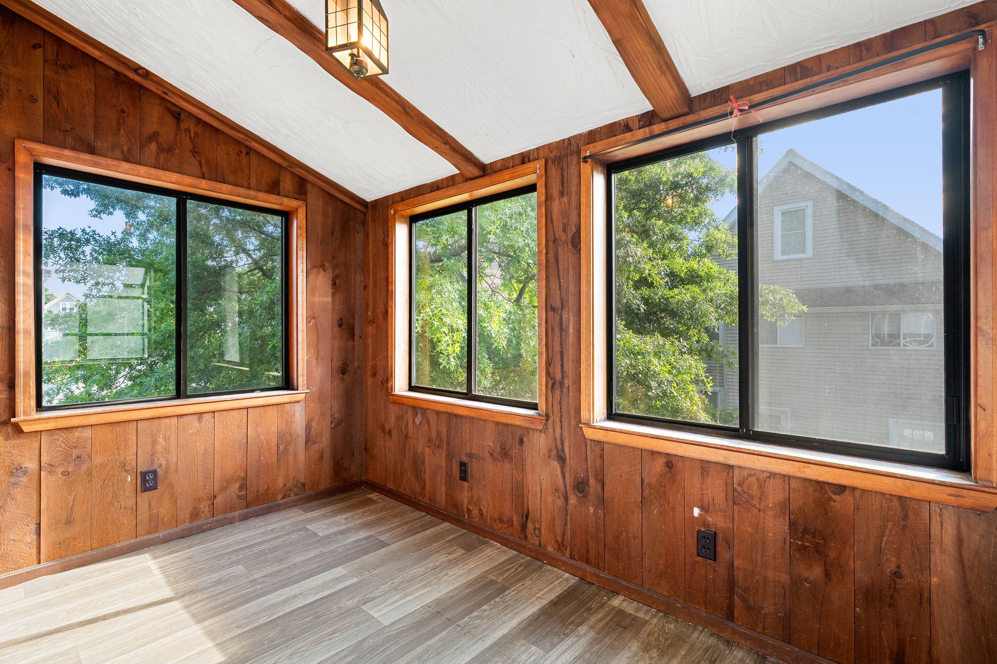  18-20 Parker Street, Arlington, MA, 02474 - 物件實景