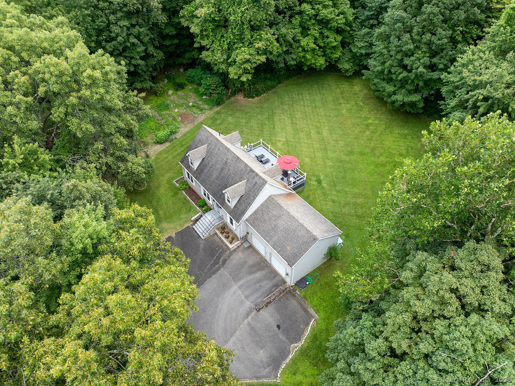 New Milford, Connecticut, 06776, United States, 4 Bedrooms Bedrooms, ,3 BathroomsBathrooms,Residential,For Sale,1926177