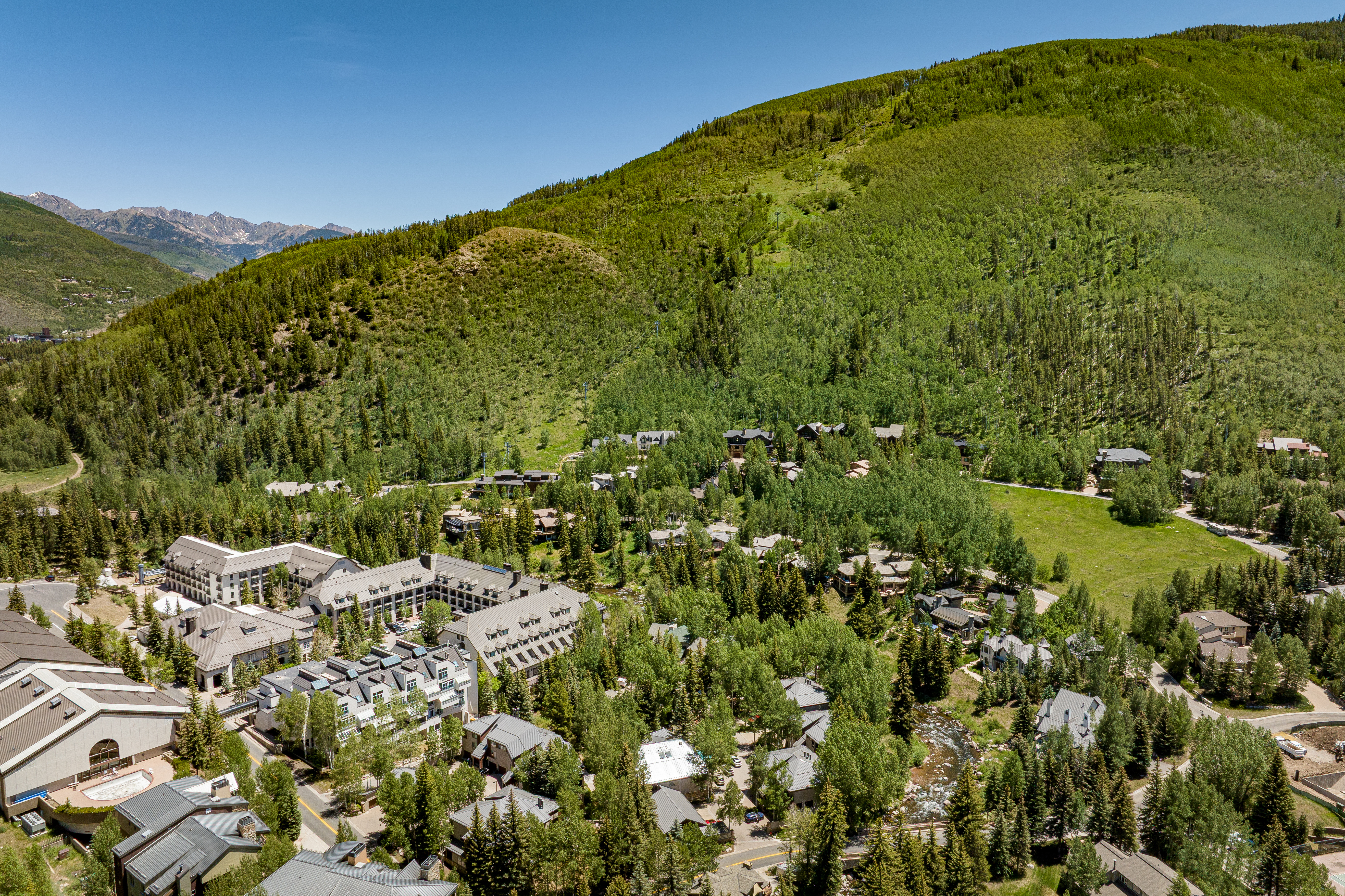  The Ultimate Alpine Retreat: Privacy Meets Convenience in Cascade Village - 物件實景