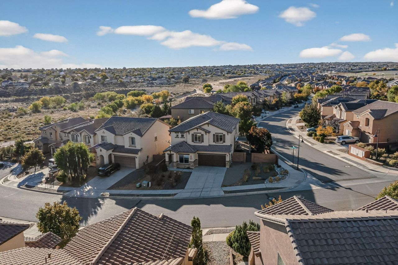 Rio Rancho, New Mexico, 87124, United States, 5 Bedrooms Bedrooms, ,3 BathroomsBathrooms,Residential,For Sale,1991836