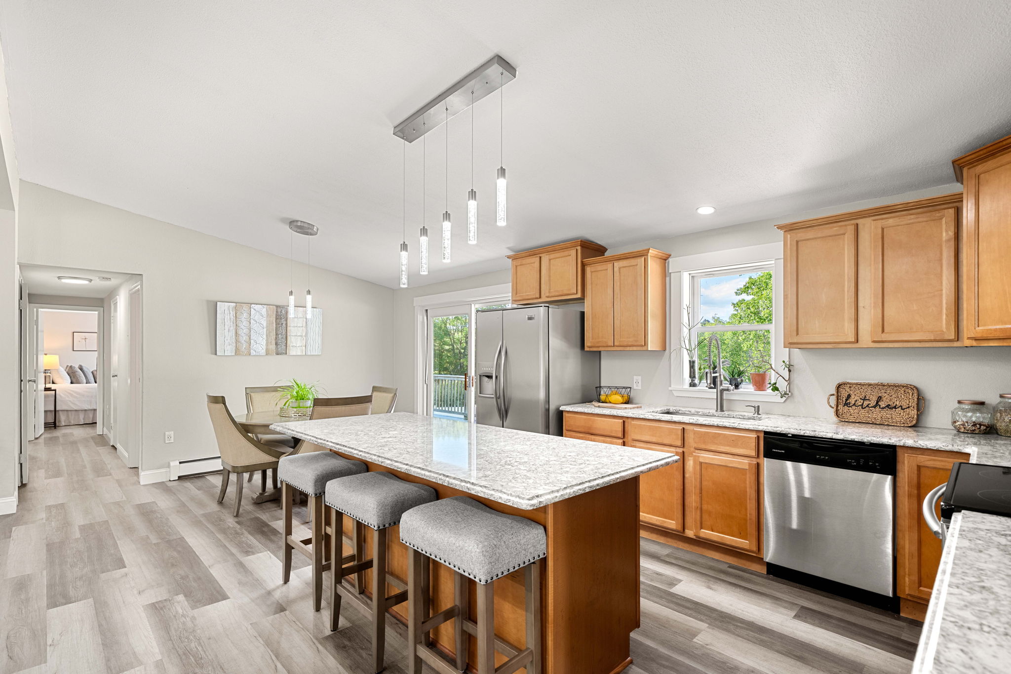  102 Kimball Rd, Amesbury, MA, 01913 - 物件實景