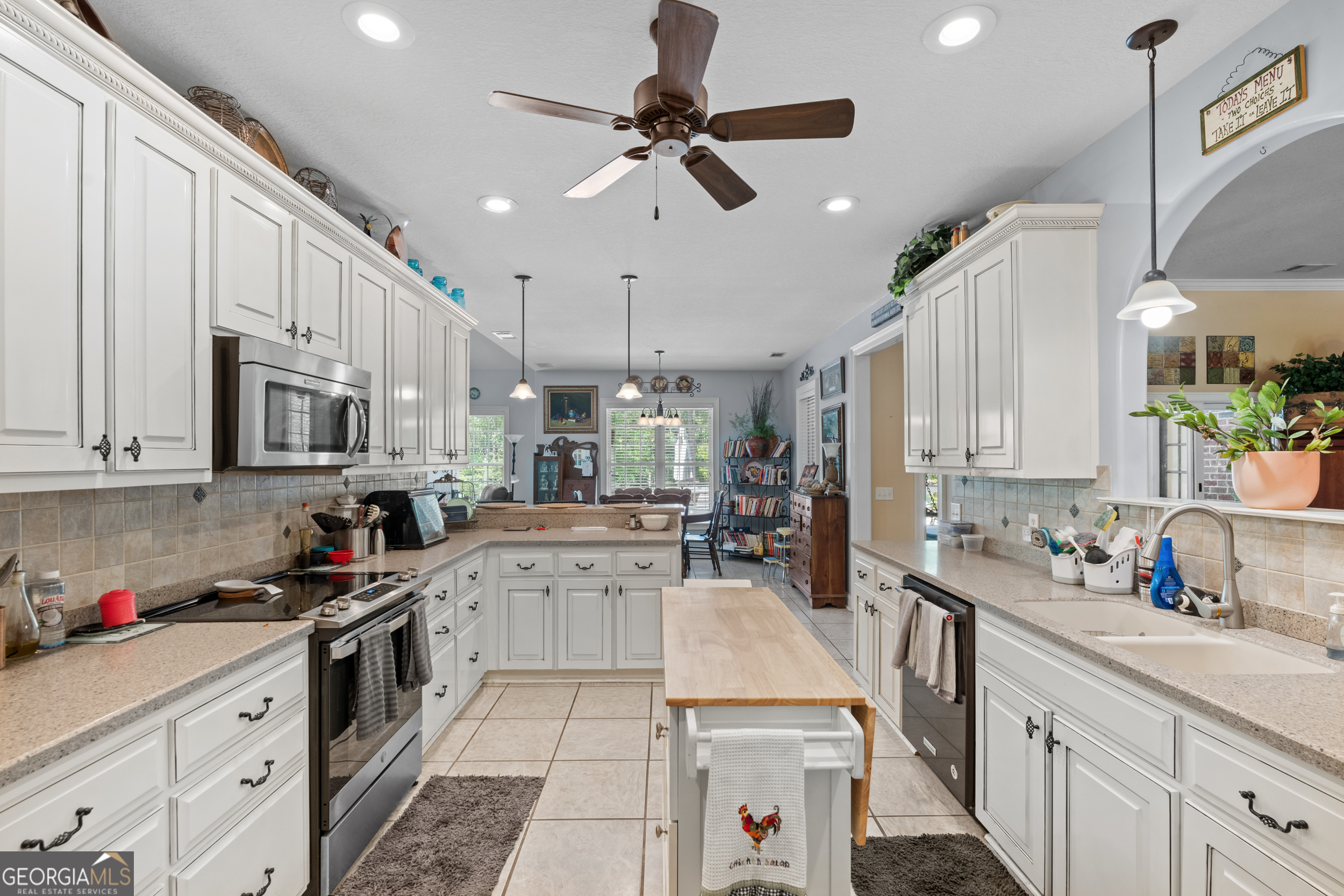 Statesboro, Georgia, 30461, United States, 5 Bedrooms Bedrooms, ,4 BathroomsBathrooms,Residential,For Sale,1794838
