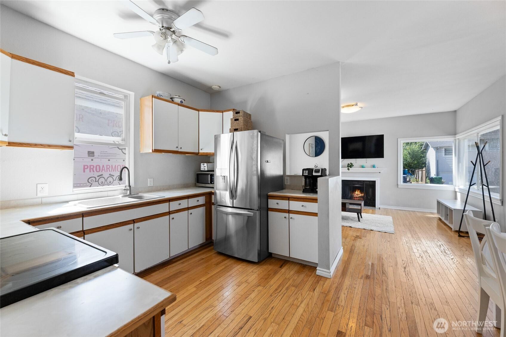SEATTLE, Washington, 98108, United States, 4 Bedrooms Bedrooms, ,1 BathroomBathrooms,Residential,For Sale,1890479