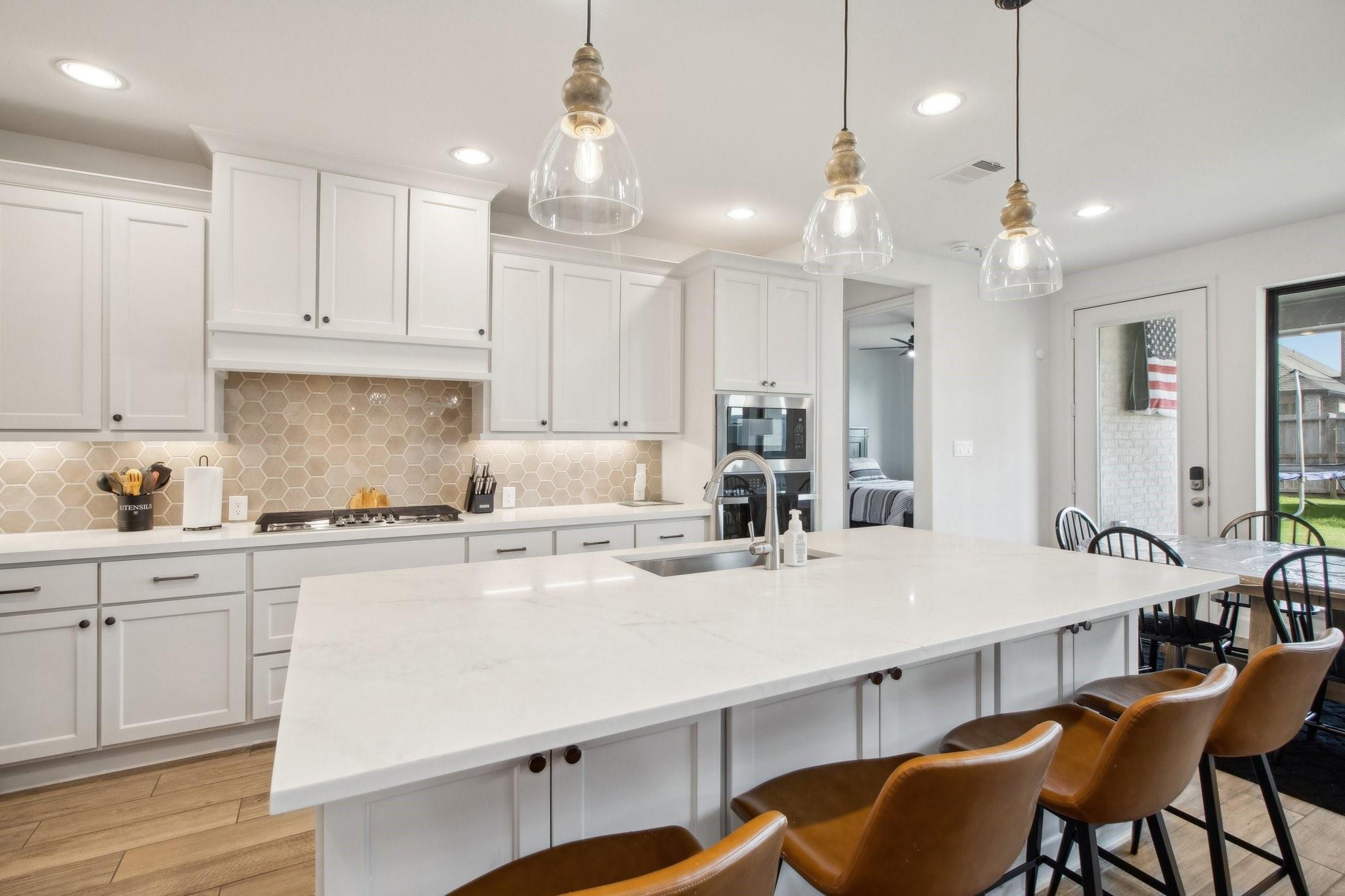 Fulshear, Texas, 77494, United States, 5 Bedrooms Bedrooms, ,5 BathroomsBathrooms,Residential,For Sale,2005391