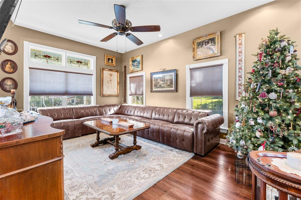 Howey In The Hills, Florida, 34737, United States, 3 Bedrooms Bedrooms, ,3 BathroomsBathrooms,Residential,For Sale,1975502