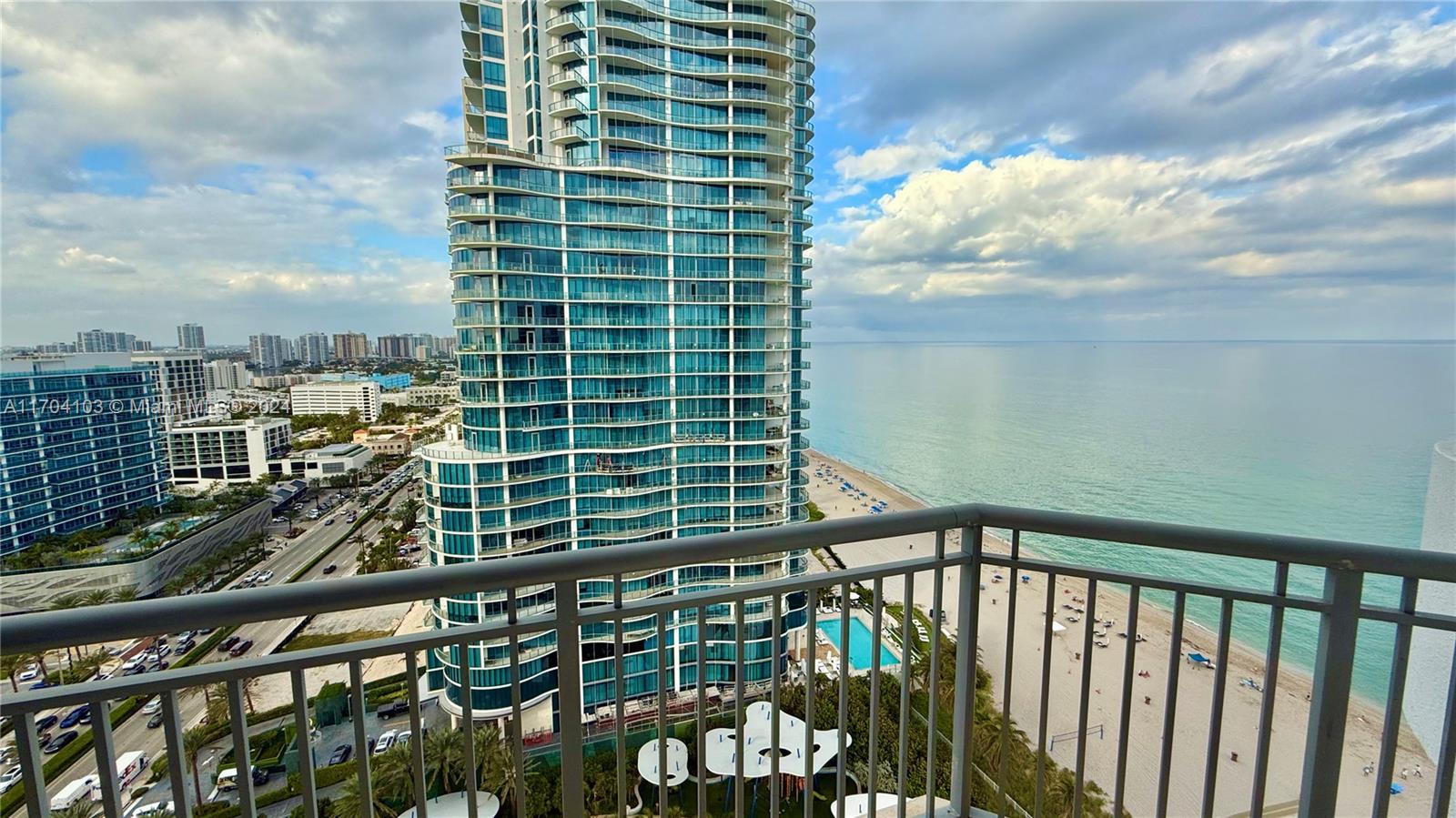 Sunny Isles Beach, Florida, 33160, United States, 1 Bedroom Bedrooms, ,1 BathroomBathrooms,Residential,For Sale,1761868