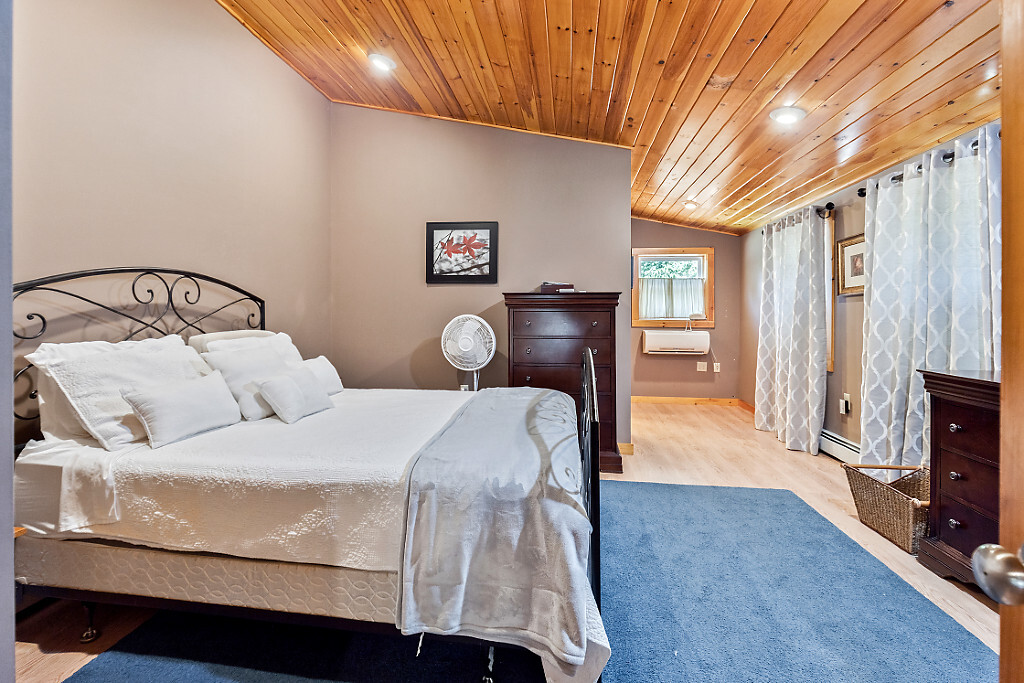 Smithfield, Maine, 04978, United States, 3 Bedrooms Bedrooms, ,4 BathroomsBathrooms,Residential,For Sale,1934236