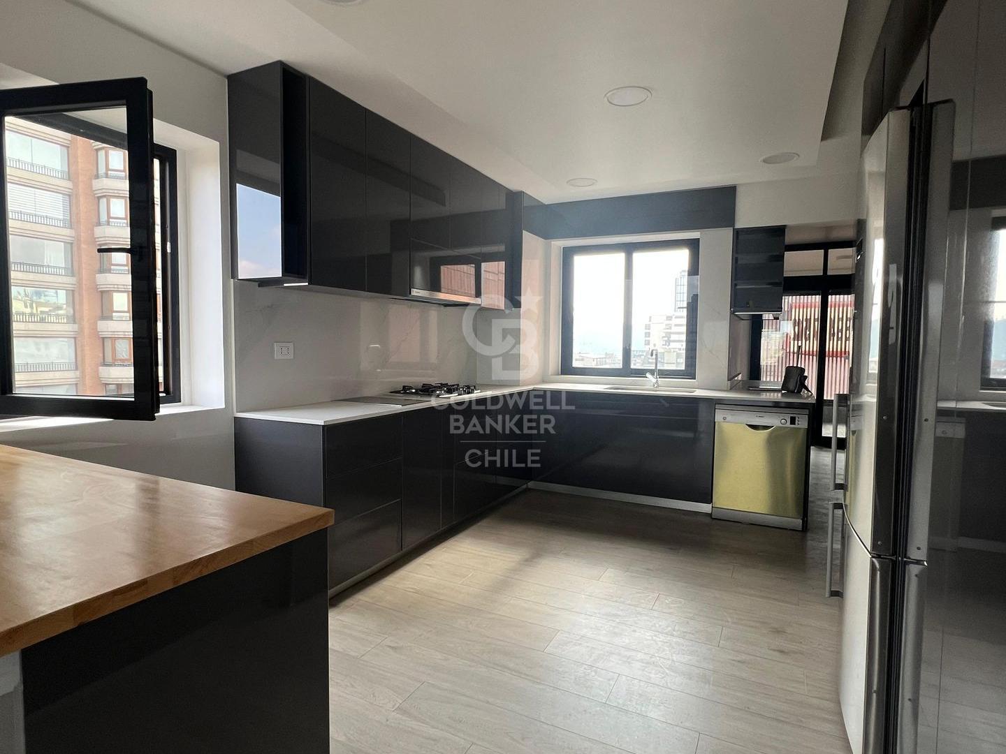 Vitacura, Chile, 4 Bedrooms Bedrooms, ,3 BathroomsBathrooms,Residential,For Sale,1972494