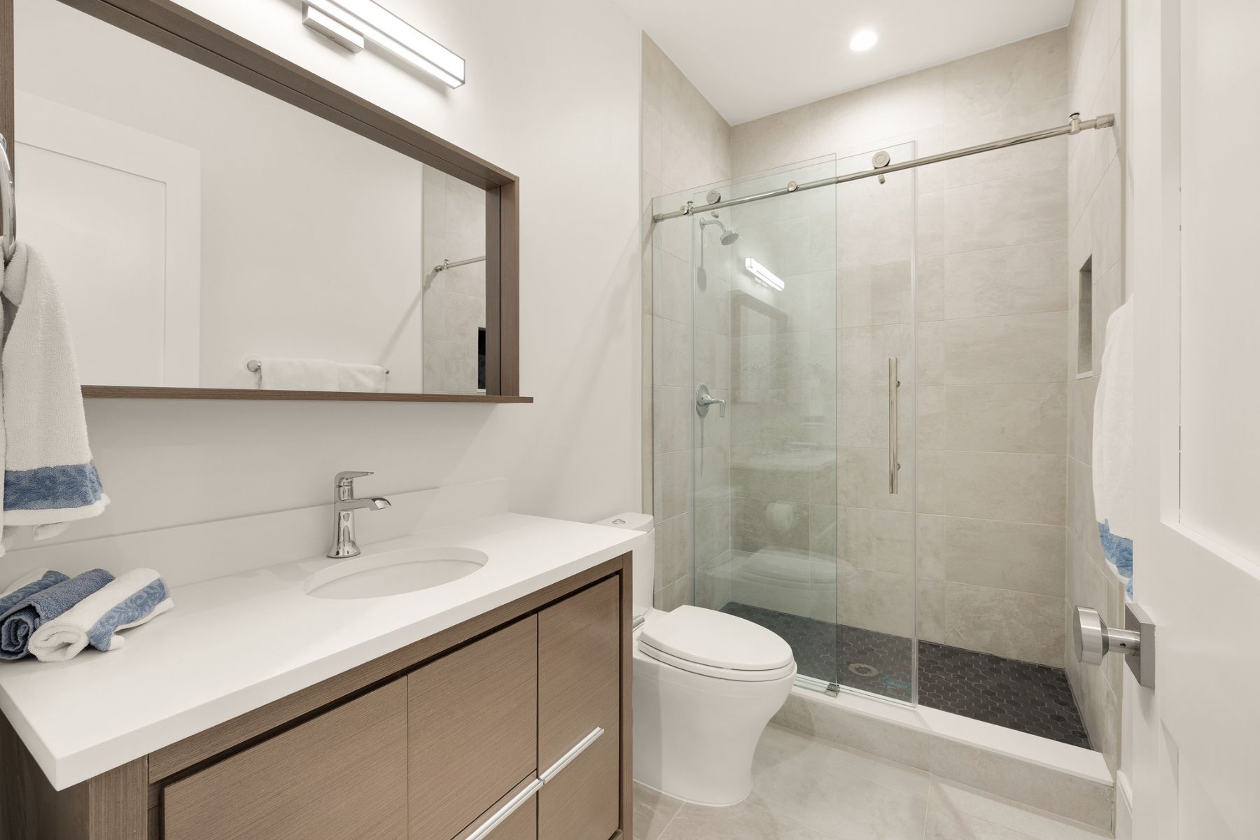  1216 Earnestine Street, Mclean, VA, 22101 - 物件實景