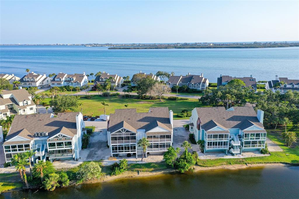 Bradenton, Florida, 34210, United States, 2 Bedrooms Bedrooms, ,3 BathroomsBathrooms,Residential,For Sale,1793424