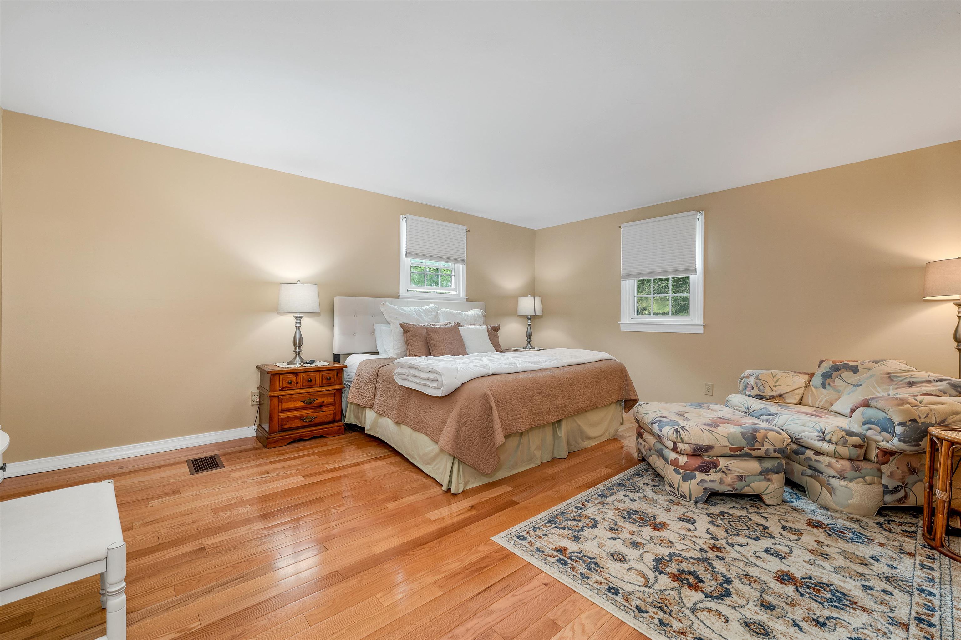 Gilford, New Hampshire, 03249, United States, 4 Bedrooms Bedrooms, ,2 BathroomsBathrooms,Residential,For Sale,1875649