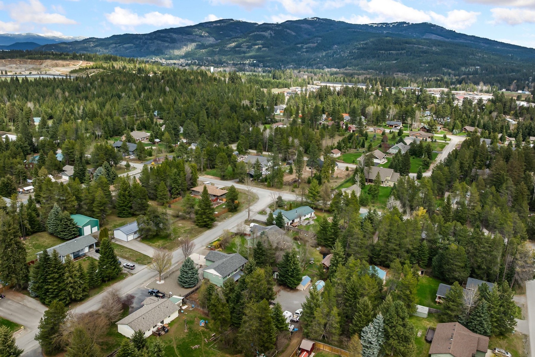  Sagle Multi-Generational - 物件實景