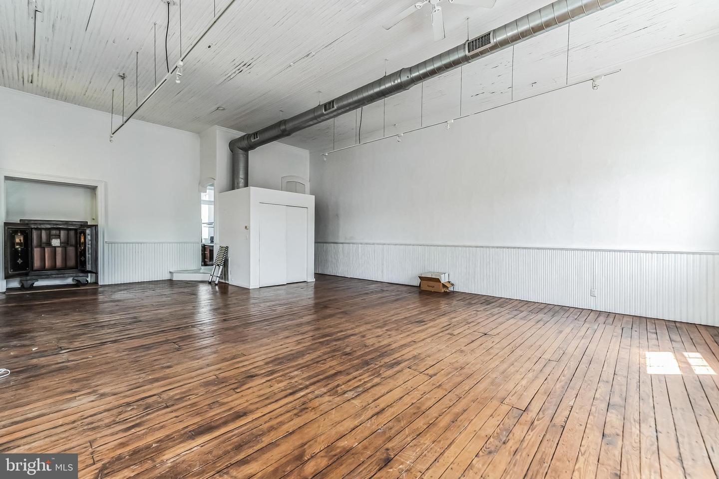 1345 E Susquehanna Avenue, Philadelphia, Pennsylvania, 19125, United States, 4 Bedrooms Bedrooms, ,6 BathroomsBathrooms,Residential,For Sale,1345 E Susquehanna Avenue,1613151