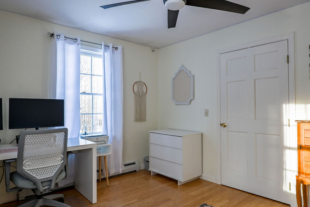 Sidney, Maine, 04330, United States, 3 Bedrooms Bedrooms, ,3 BathroomsBathrooms,Residential,For Sale,2007765