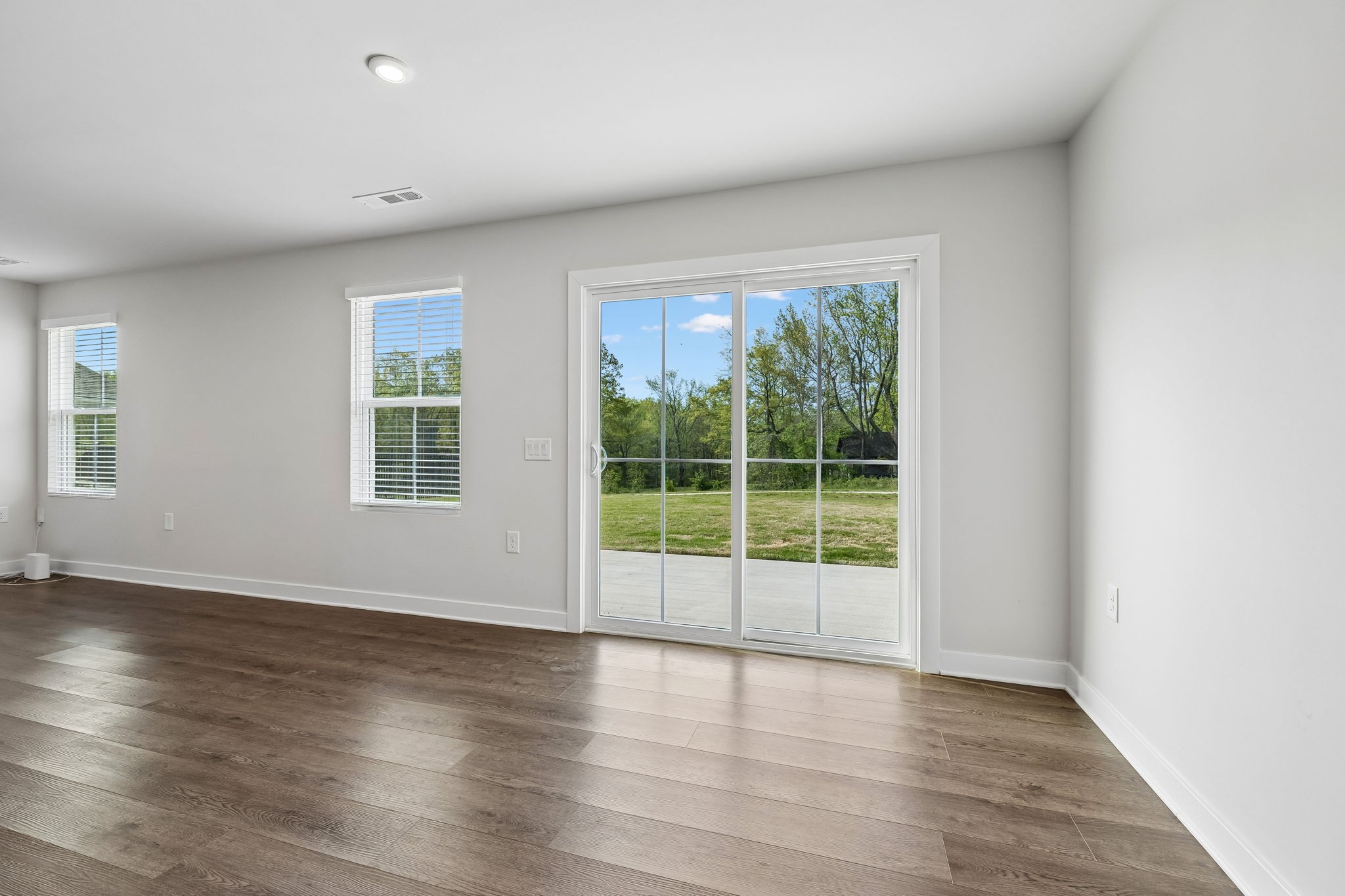  616 Streamview Dr, White House, TN, 37188 - 物件實景