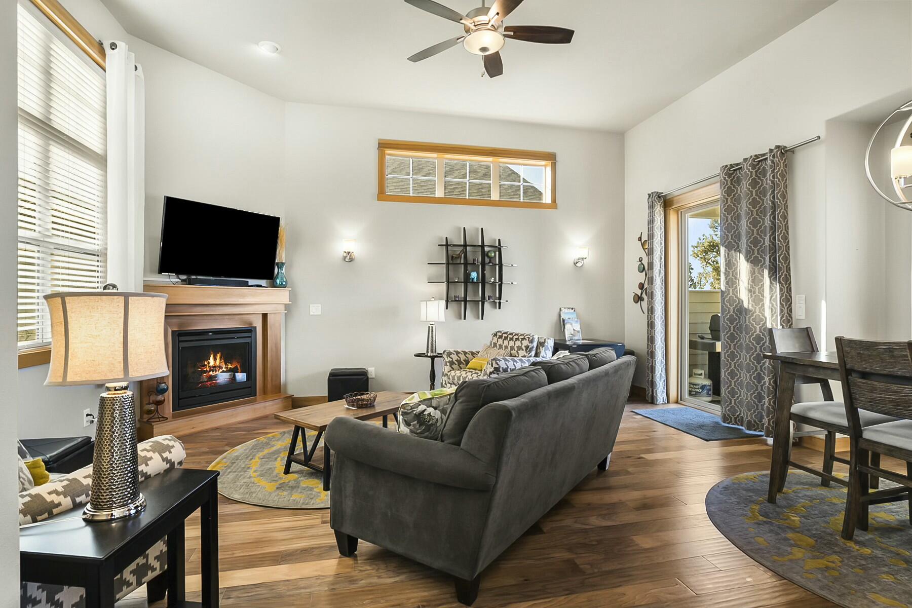 Redmond, Oregon, 97756, United States, 3 Bedrooms Bedrooms, ,2 BathroomsBathrooms,Residential,For Sale,1729232