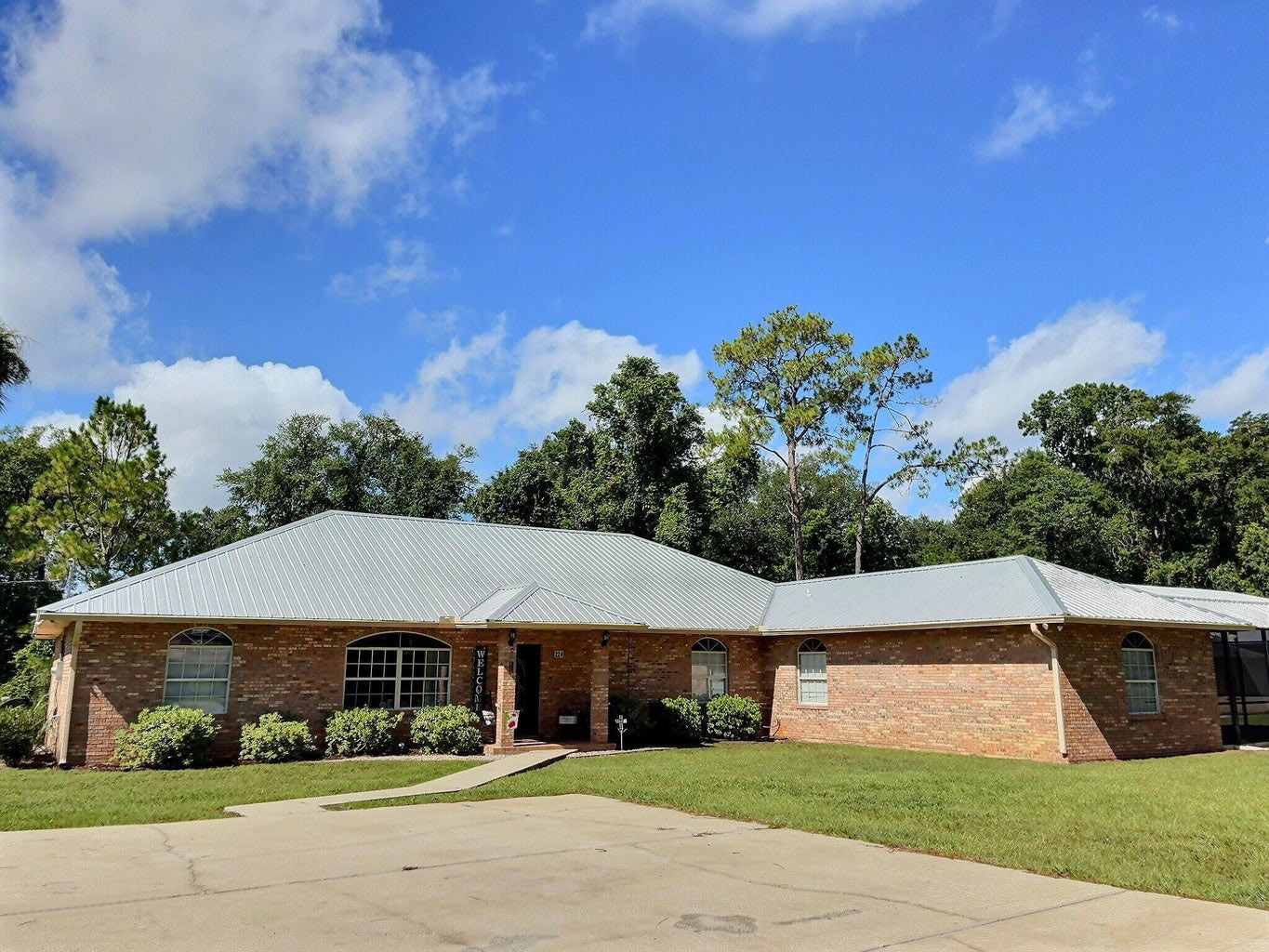 Hawthorne, Florida, 32640, United States, 5 Bedrooms Bedrooms, ,2 BathroomsBathrooms,Residential,For Sale,1903674