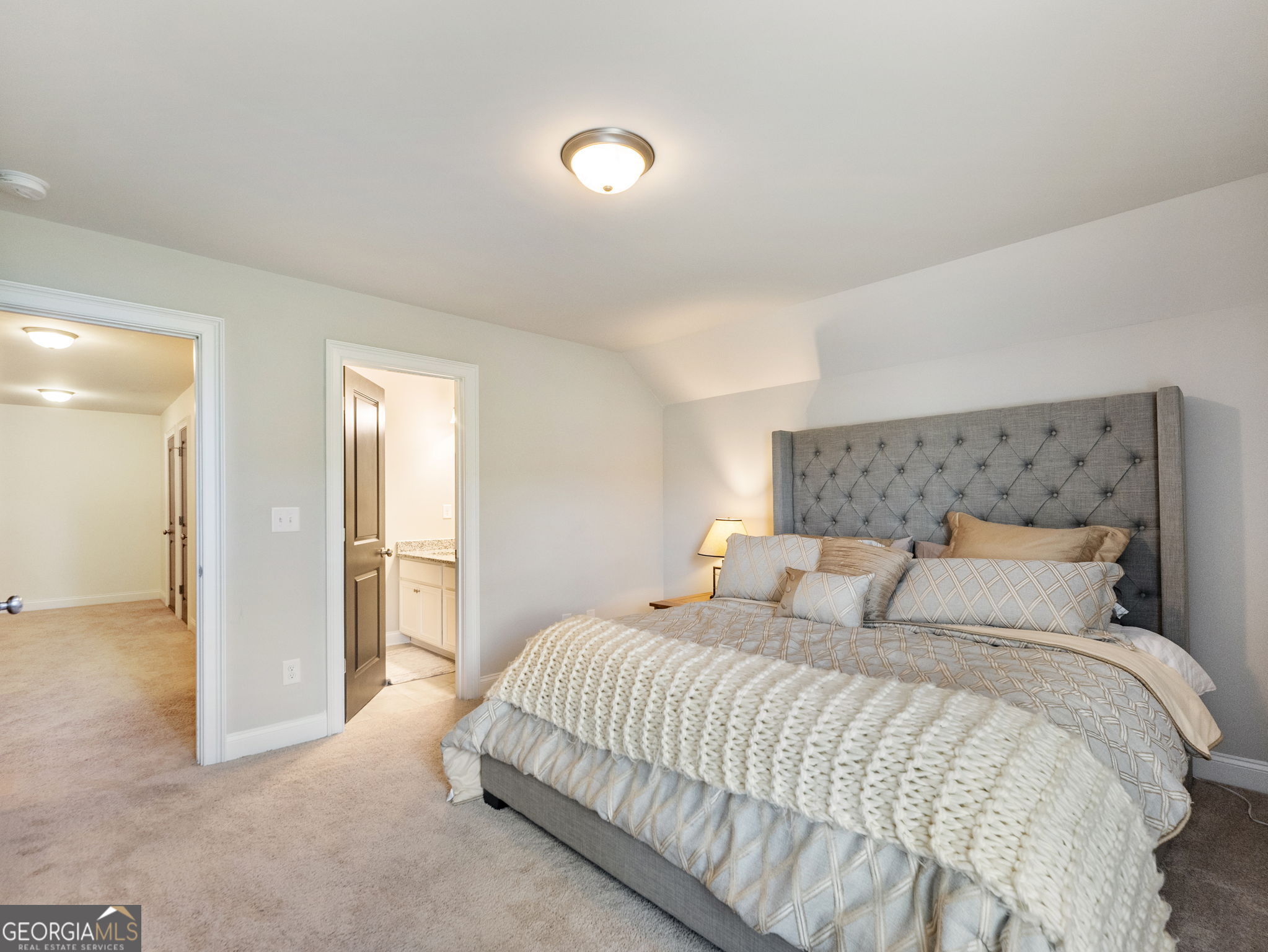 Hoschton, Georgia, 30548, United States, 5 Bedrooms Bedrooms, ,3 BathroomsBathrooms,Residential,For Sale,1986295