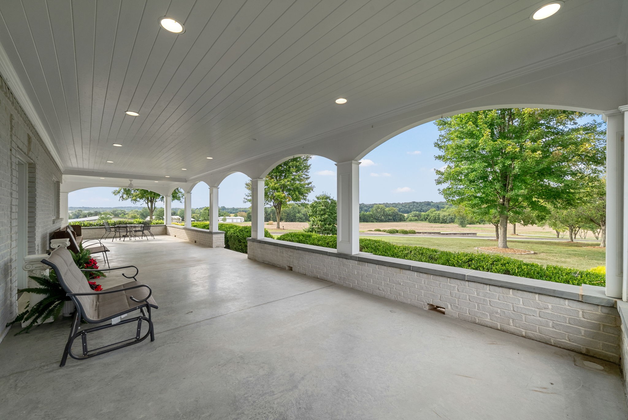 Clarksville, Tennessee, 37040, United States, 4 Bedrooms Bedrooms, ,4 BathroomsBathrooms,Residential,For Sale,1981354