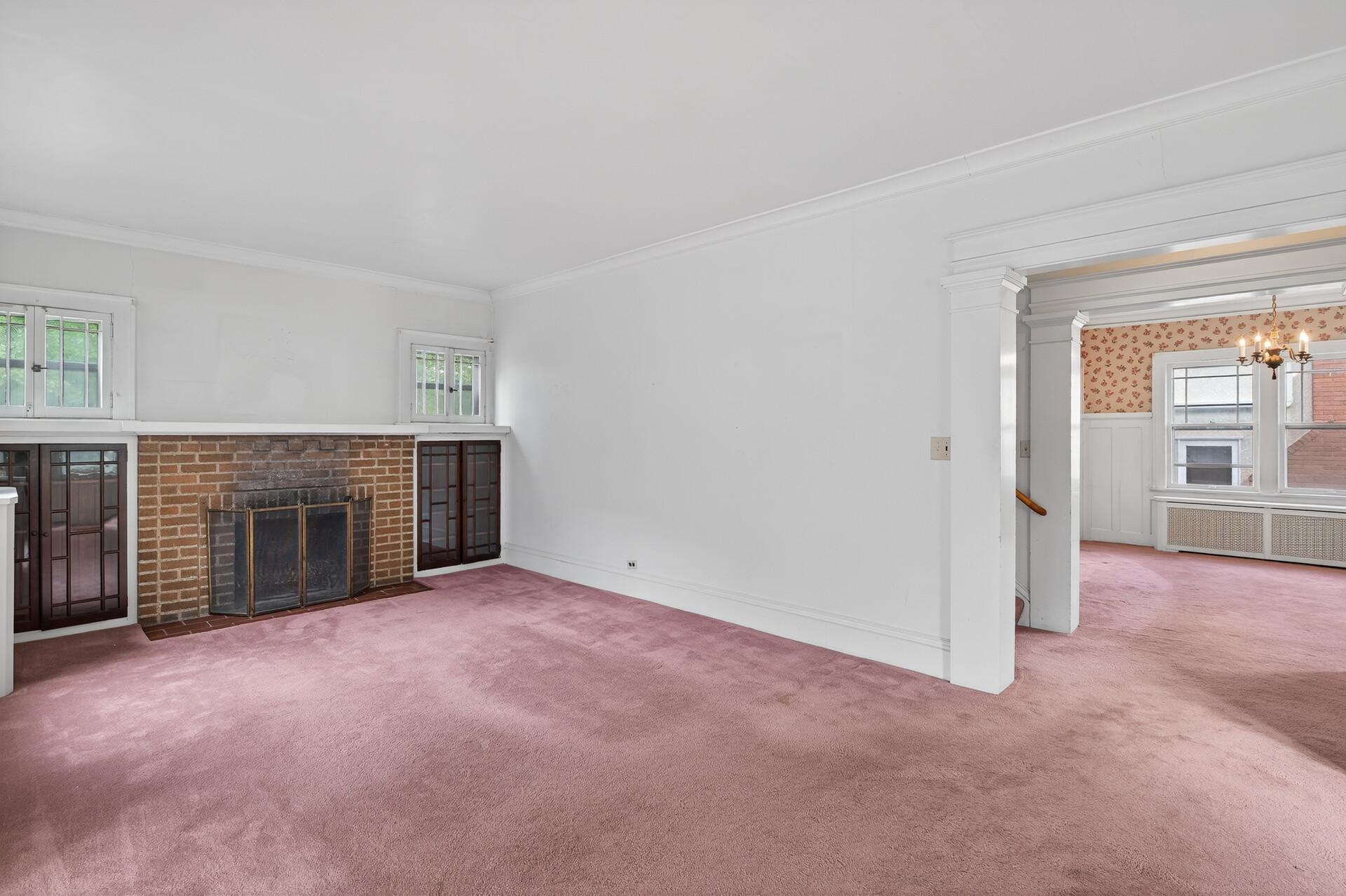 Minneapolis, Minnesota, 55409, United States, 4 Bedrooms Bedrooms, ,2 BathroomsBathrooms,Residential,For Sale,1959078