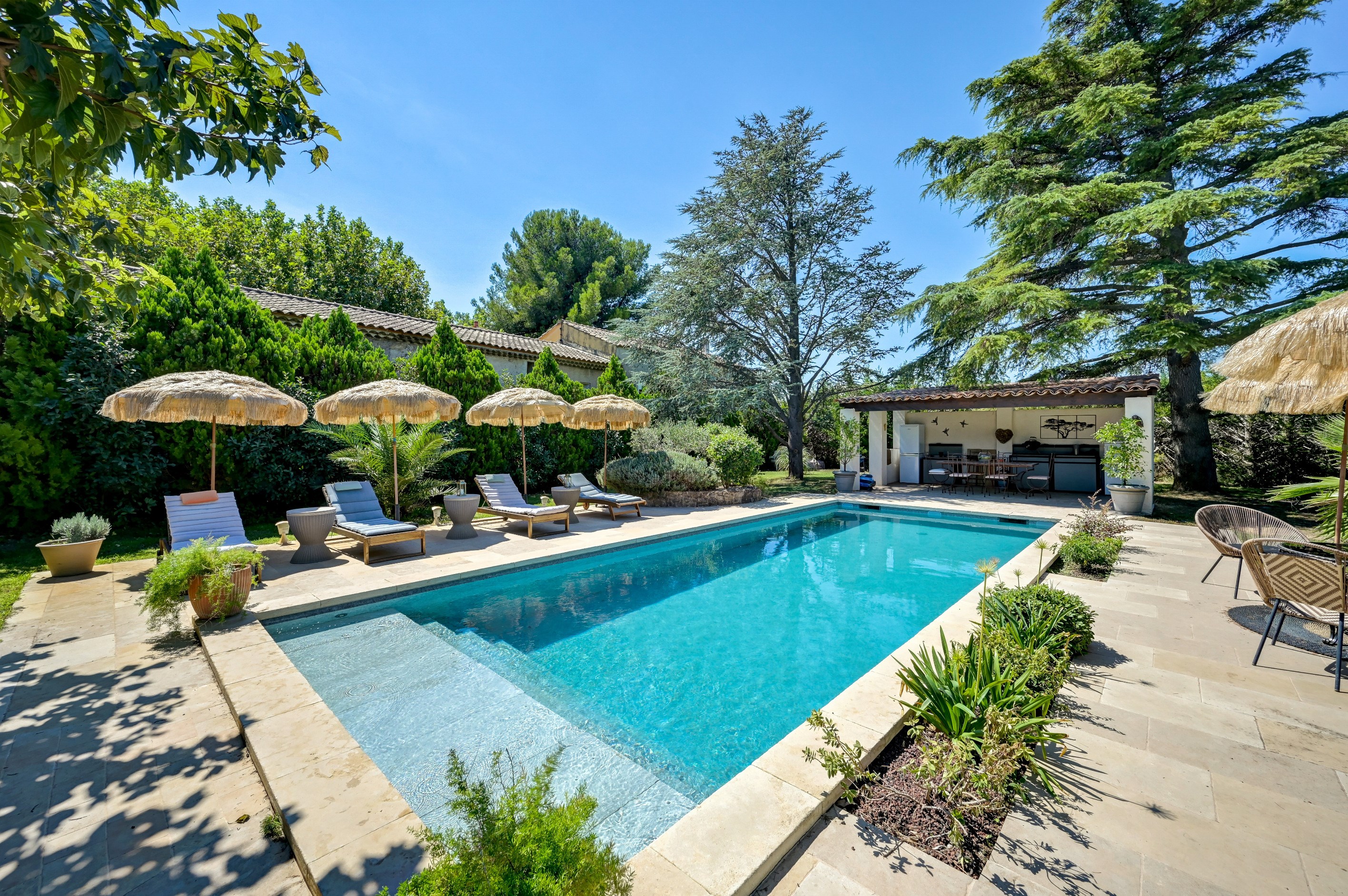  19th-Century Provençal Farmhouse – Aix-en-Provence / Salon-de-Provence - 物件實景
