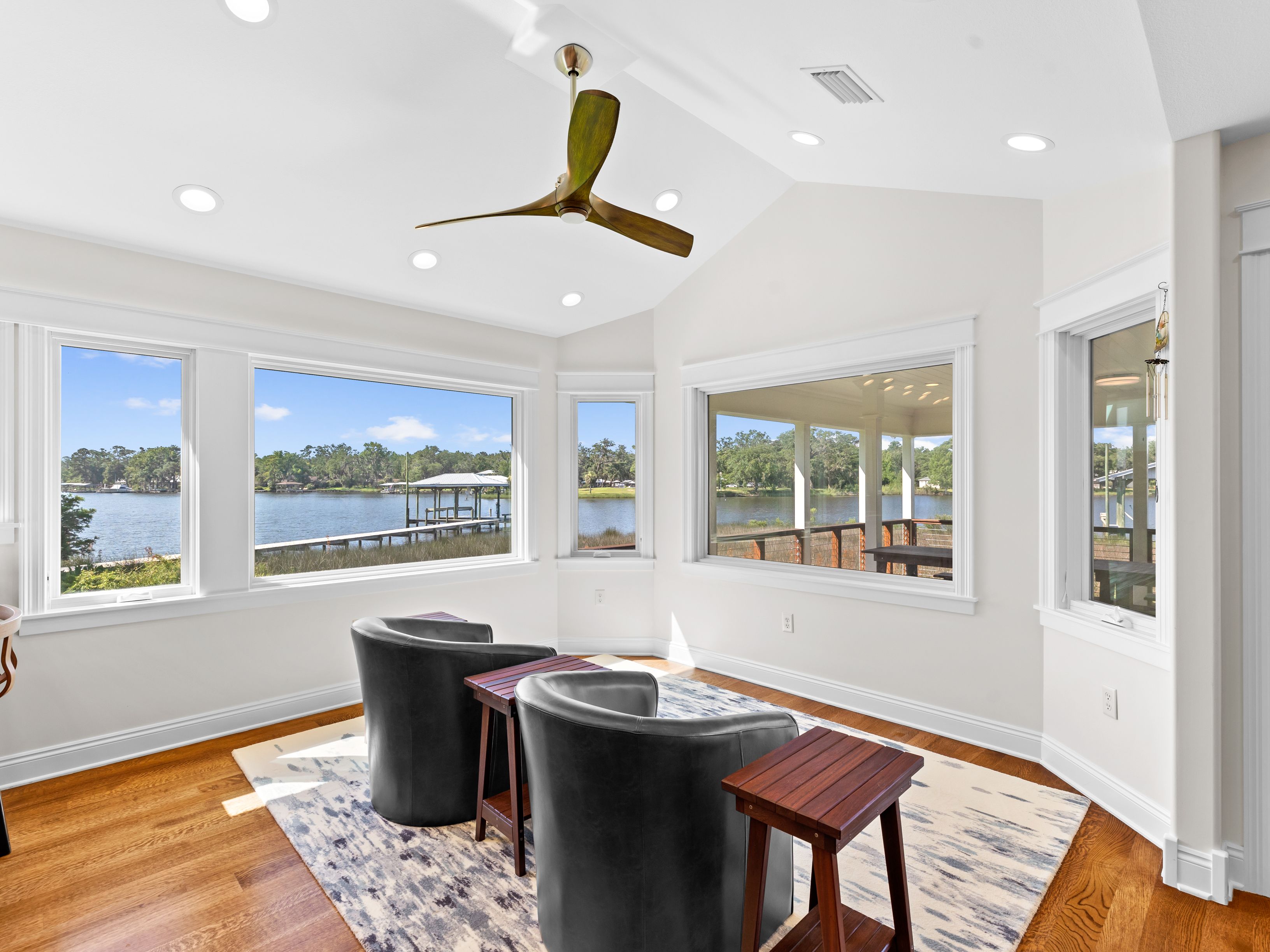  A Once-in-a-Generation Waterfront Estate with 725 Feet Bayou-Frontage - 物件實景