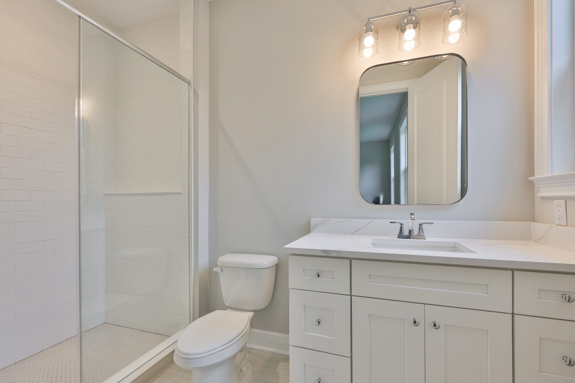 Tampa, Florida, 33609, United States, 4 Bedrooms Bedrooms, ,5 BathroomsBathrooms,Residential,For Sale,1792306