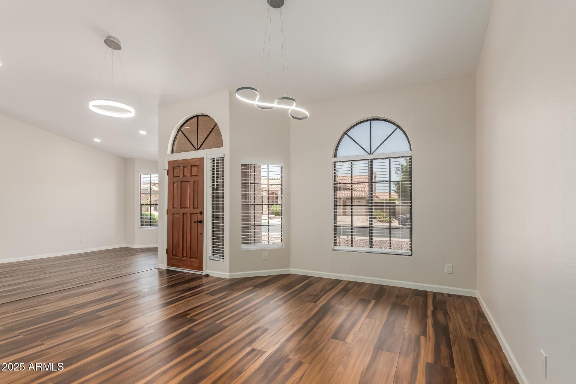 Gilbert, Arizona, 85233, United States, 4 Bedrooms Bedrooms, ,2 BathroomsBathrooms,Residential,For Sale,1983748