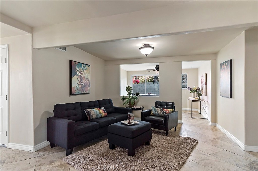 Rialto, California, 92377, United States, 4 Bedrooms Bedrooms, ,2 BathroomsBathrooms,Residential,For Sale,1899973