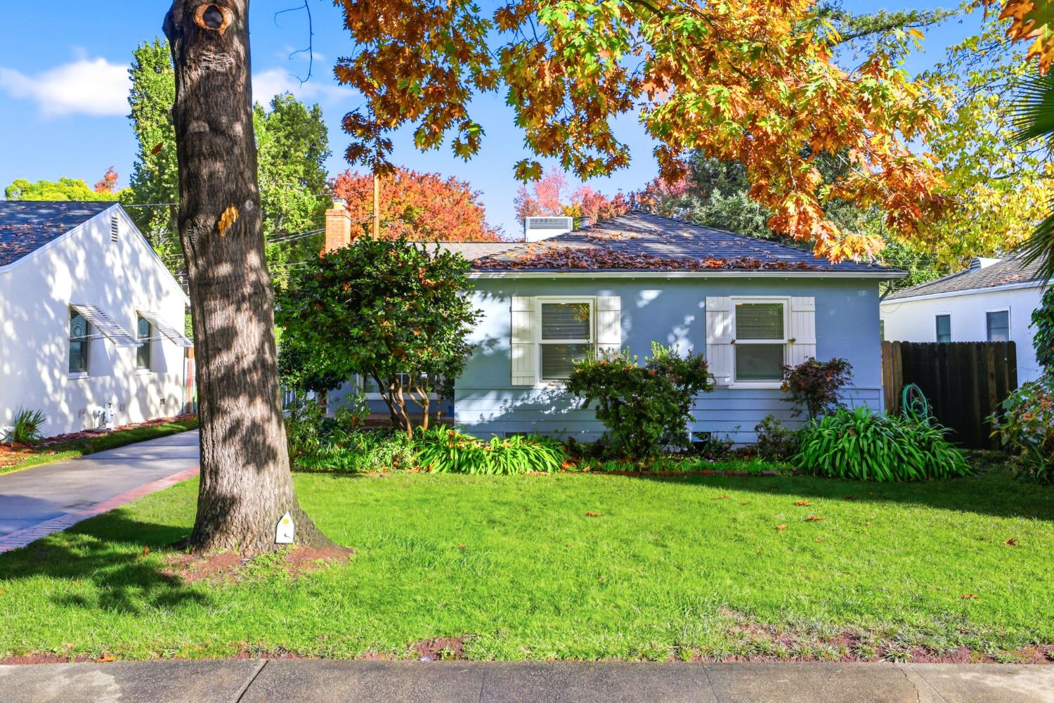 Sacramento, California, 95818, United States, 3 Bedrooms Bedrooms, ,1 BathroomBathrooms,Residential,For Sale,1989642