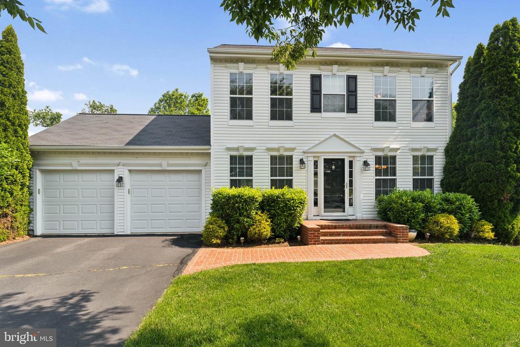 Round Hill, Virginia, 20141, United States, 4 Bedrooms Bedrooms, ,3 BathroomsBathrooms,Residential,For Sale,1944967