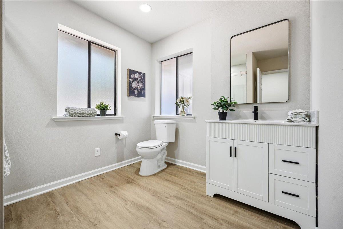 Grass Valley, California, 95949, United States, 4 Bedrooms Bedrooms, ,3 BathroomsBathrooms,Residential,For Sale,1976172