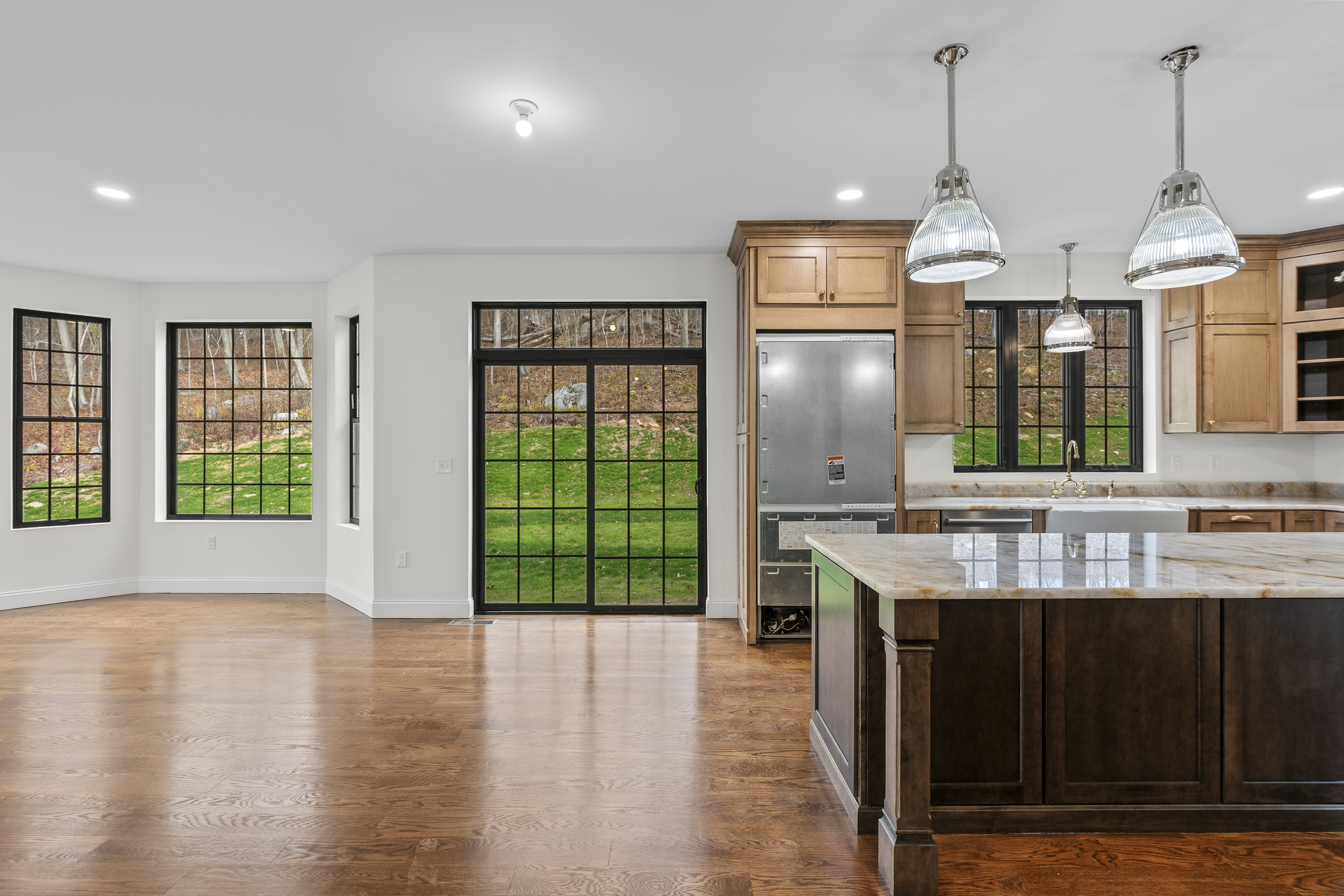 East Hampton, Connecticut, 06424, United States, 3 Bedrooms Bedrooms, ,3 BathroomsBathrooms,Residential,For Sale,1990292