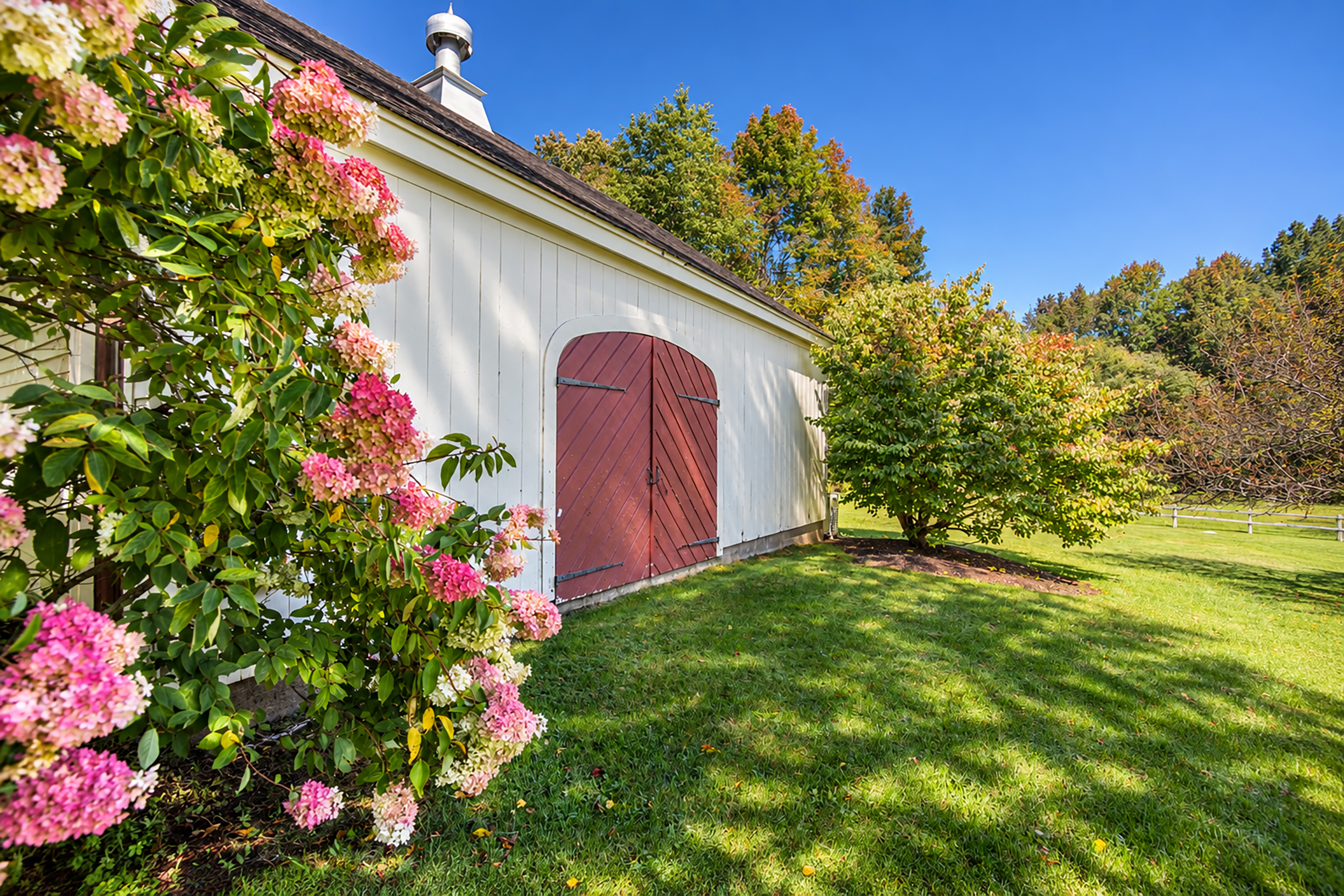  1782 Historic Country Estate  Exceptional Gardens, Solitude, & Protected Views - 物件實景