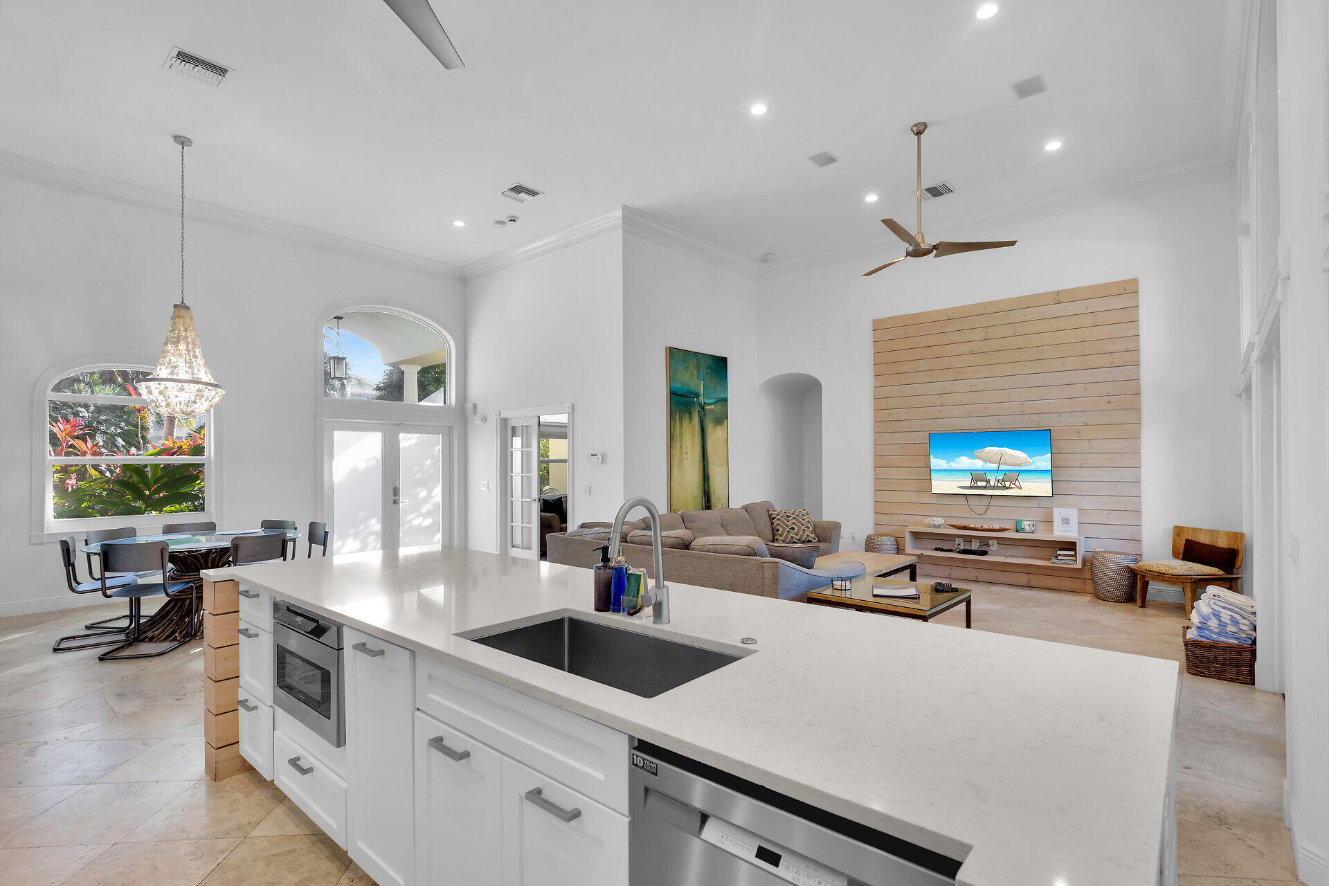 Key Colony, Florida, 33051, United States, 5 Bedrooms Bedrooms, ,3 BathroomsBathrooms,Residential,For Sale,2002039