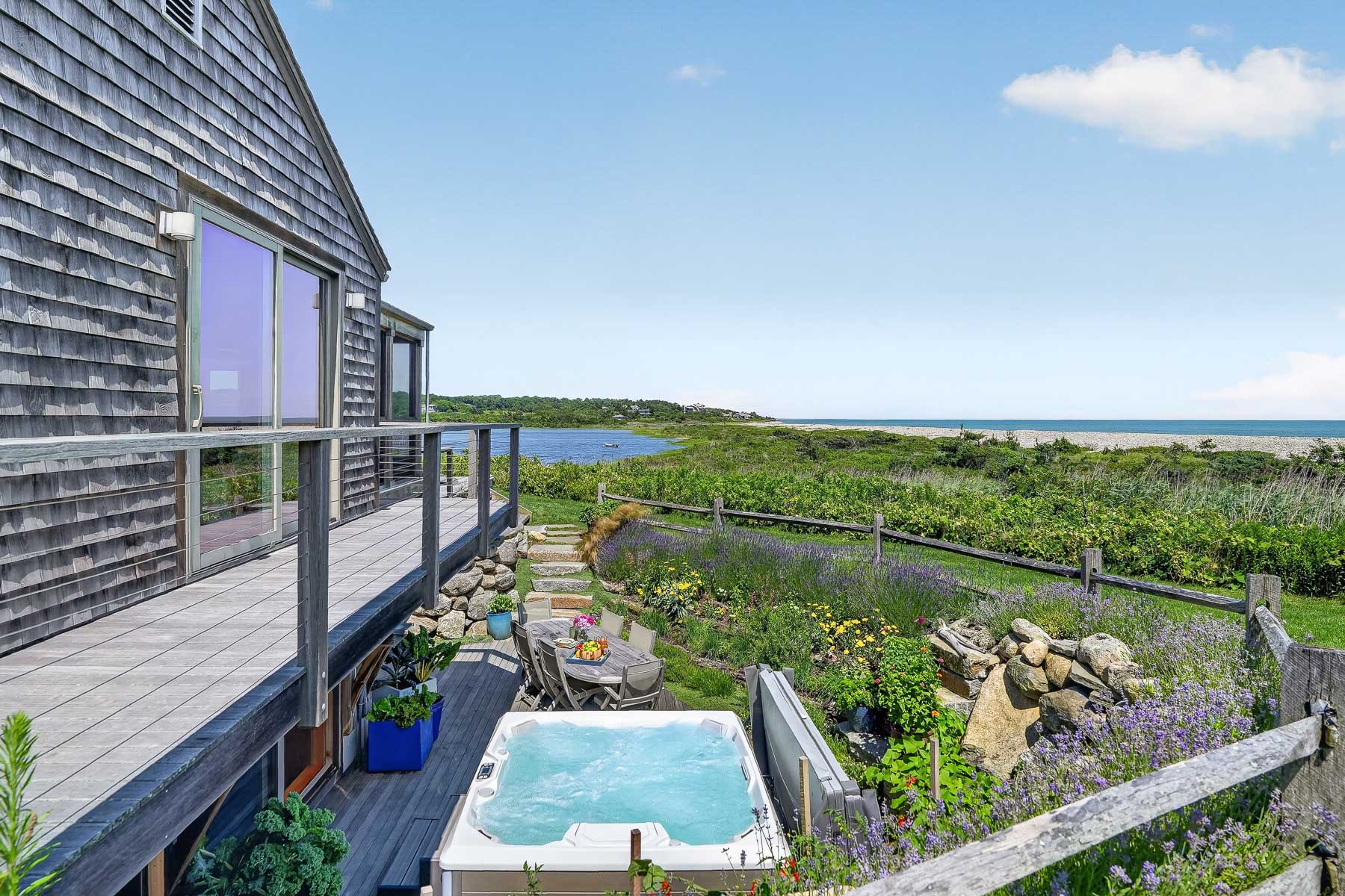  Sweeping Views of the Atlantic Ocean and Stonewall Pond - 物件實景