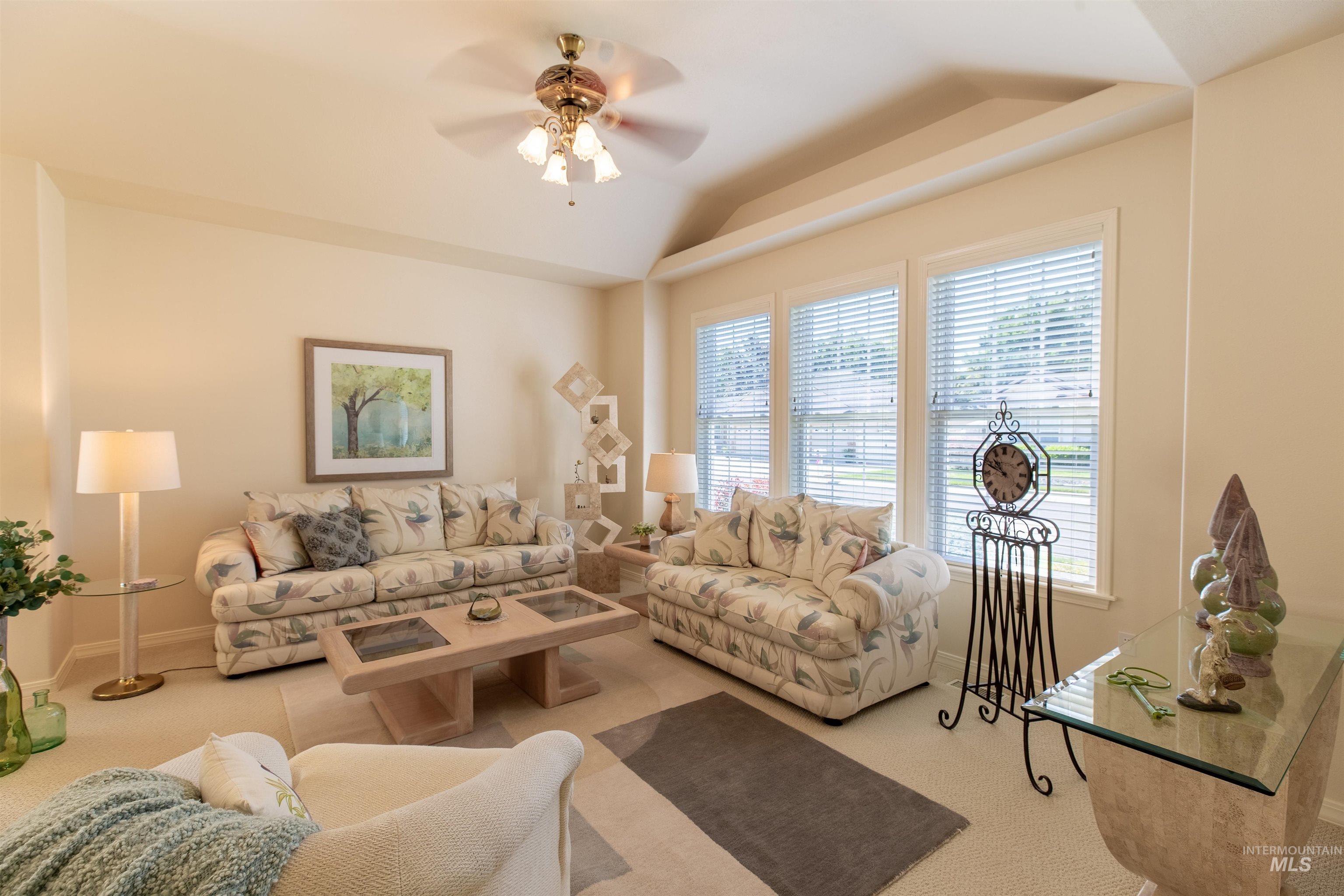 Meridian, Idaho, 83646, United States, 2 Bedrooms Bedrooms, ,Residential,For Sale,1889907