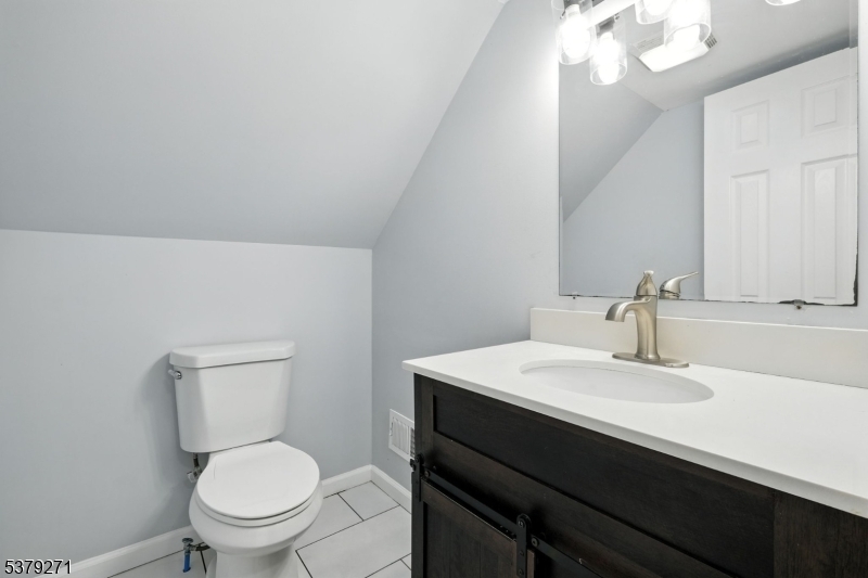 Kenilworth Boro, New Jersey, 07033-2046, United States, 3 Bedrooms Bedrooms, ,3 BathroomsBathrooms,Residential,For Sale,1977476