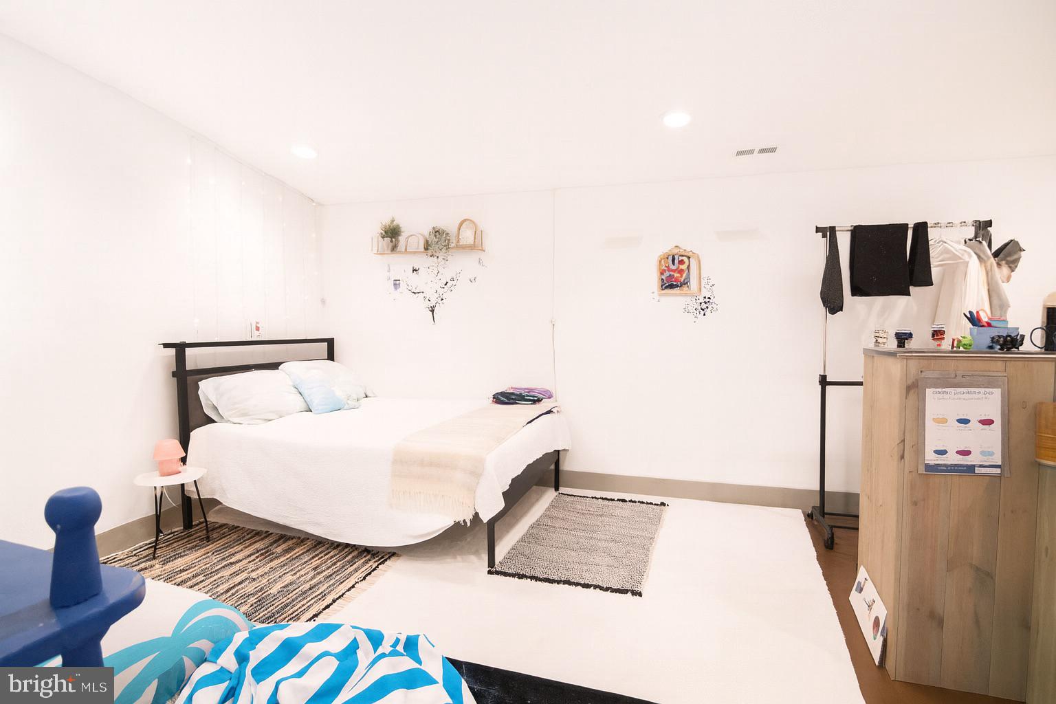 Aroda, Virginia, 22709, United States, 3 Bedrooms Bedrooms, ,3 BathroomsBathrooms,Residential,For Sale,1976607