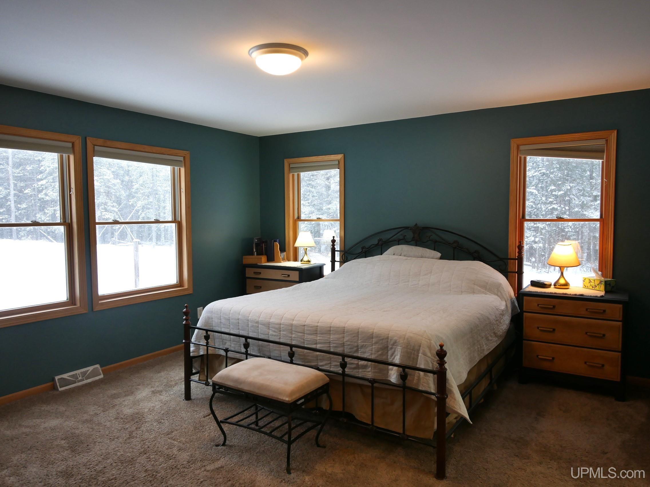 Houghton, Michigan, 49931, United States, 4 Bedrooms Bedrooms, ,3 BathroomsBathrooms,Residential,For Sale,1924380