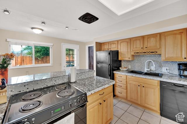 Sandy, Utah, 84094, United States, 3 Bedrooms Bedrooms, ,2 BathroomsBathrooms,Residential,For Sale,1981855