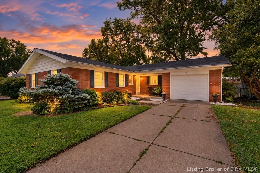 Deerwood Dr, New Albany, IN 47150