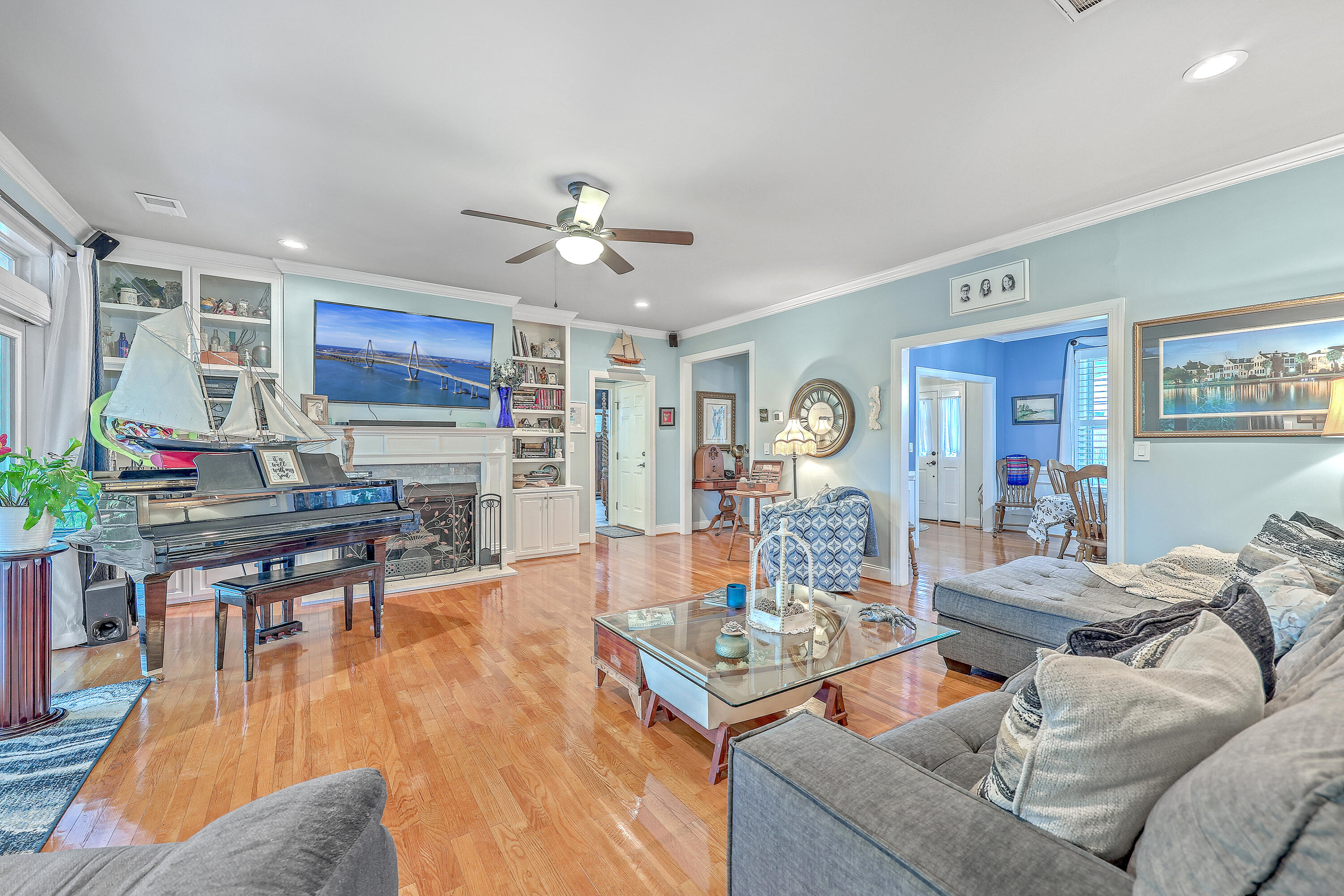 Mount Pleasant, South Carolina, 29466, United States, 3 Bedrooms Bedrooms, ,4 BathroomsBathrooms,Residential,For Sale,1798311