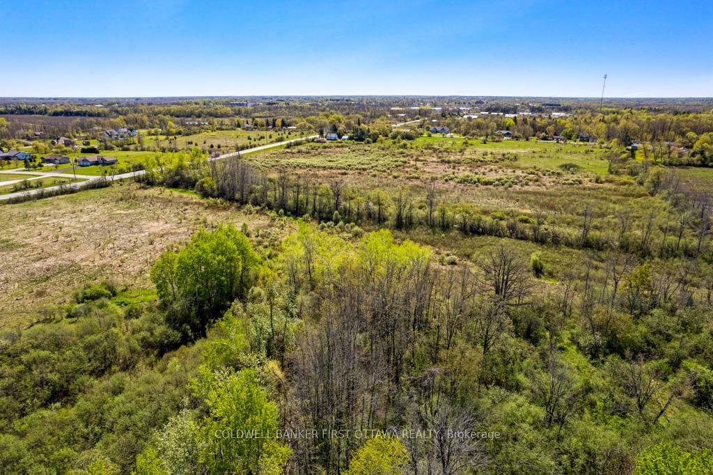 TAY VALLEY, Ontario, K7H 3C9, CA, ,Residential,For Sale,1865372