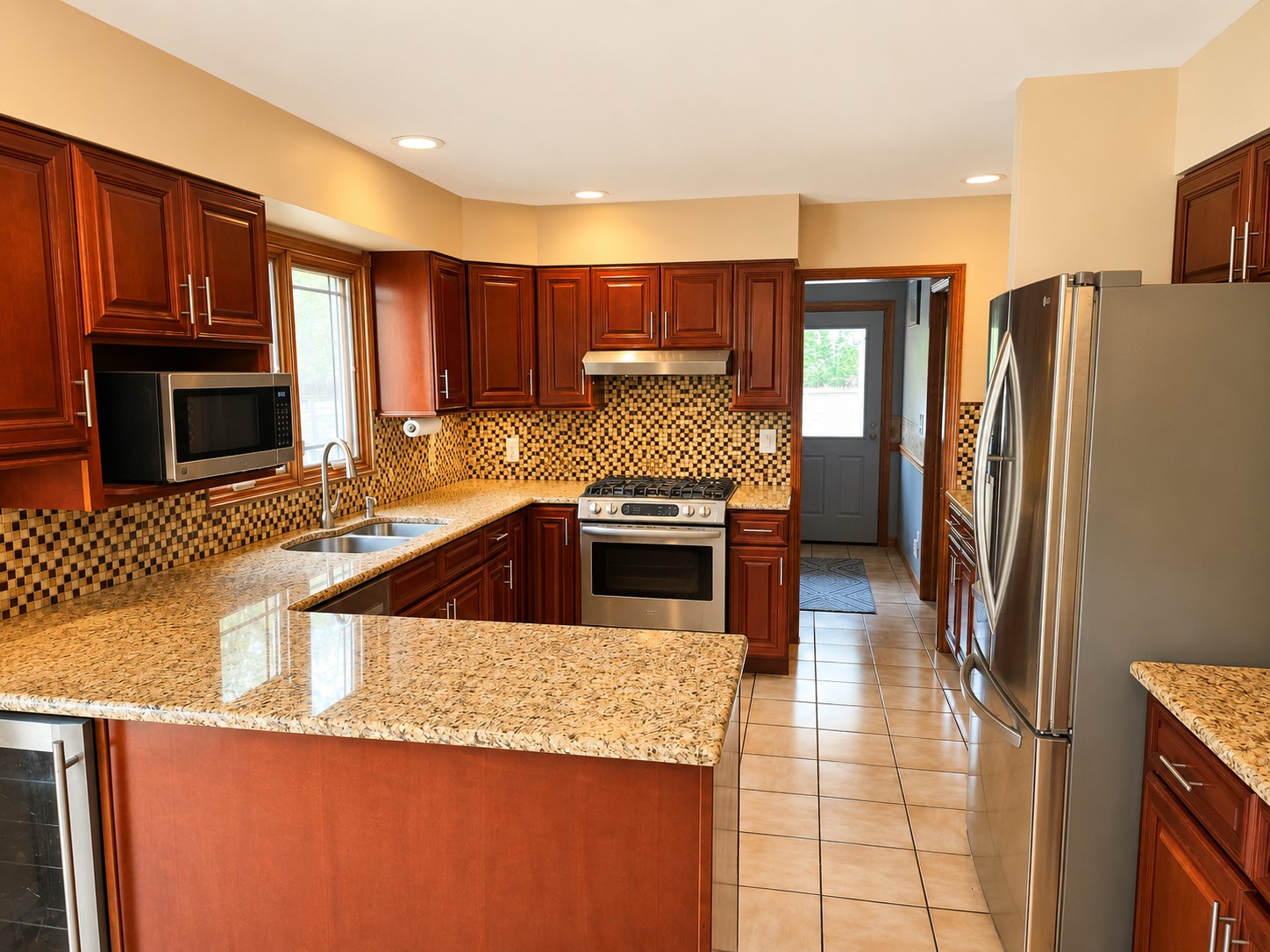 Middle Island, New York, 11953, United States, 4 Bedrooms Bedrooms, ,4 BathroomsBathrooms,Residential,For Sale,2049194