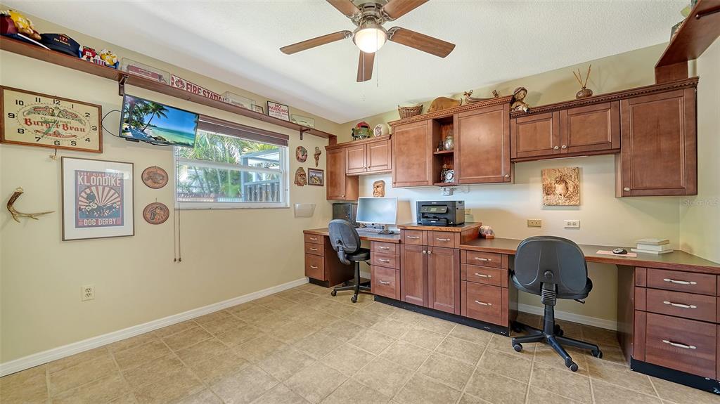 Sarasota, Florida, 34231, United States, 3 Bedrooms Bedrooms, ,2 BathroomsBathrooms,Residential,For Sale,1883466